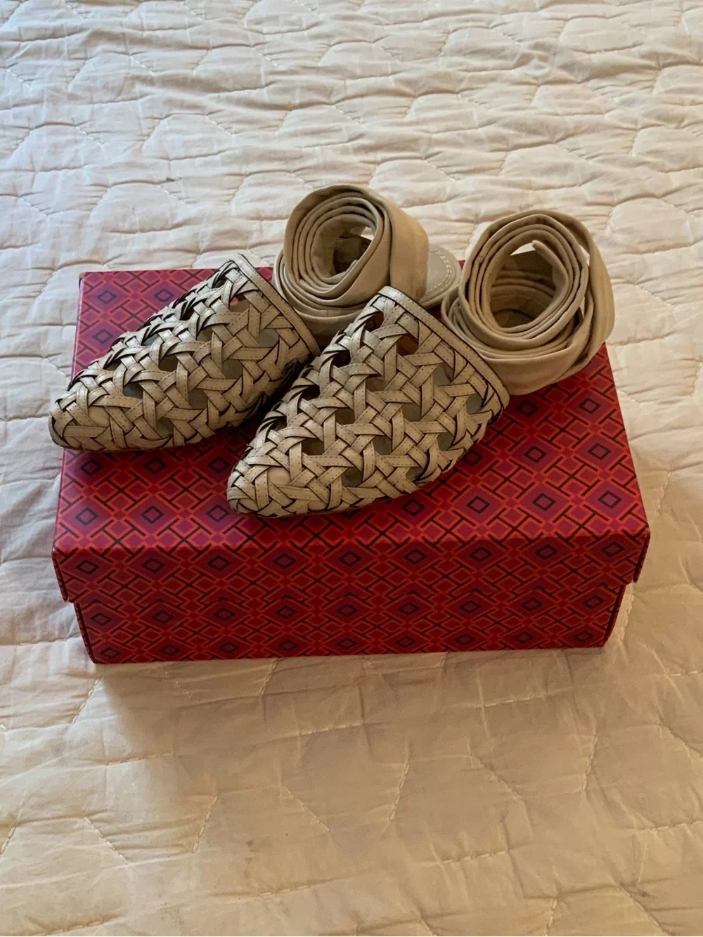 Tory Burch Basketweave Wrap Flat (Calf Leather/Soft Nappa Leather) Size 7.5